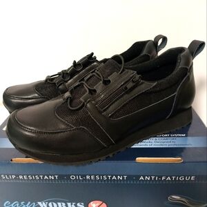 New Women Leather Black Slip-Resistant Shoes / Size 8 WW